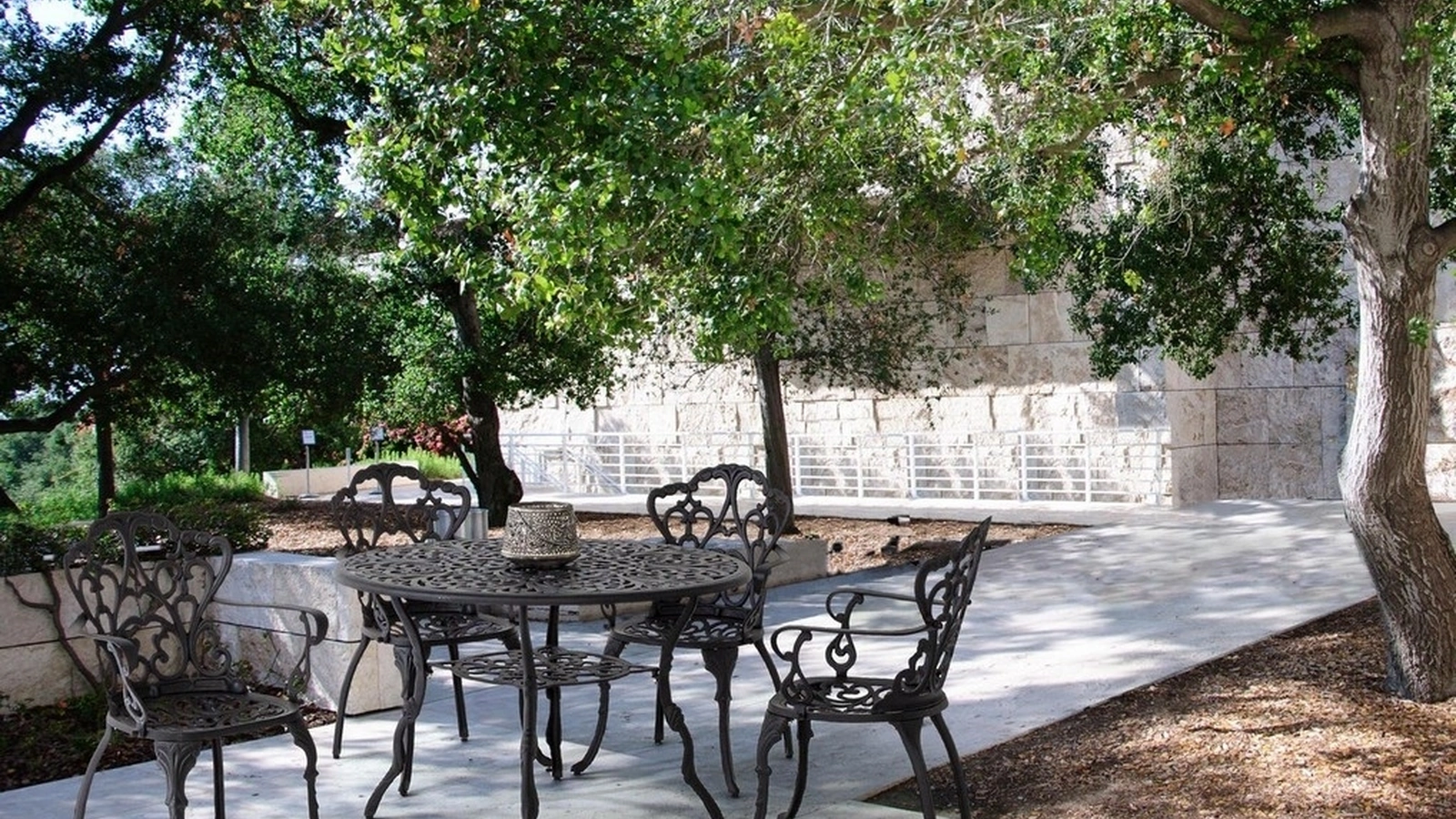 Tavolo e Sedie Victoria in alluminio di Bizzotto